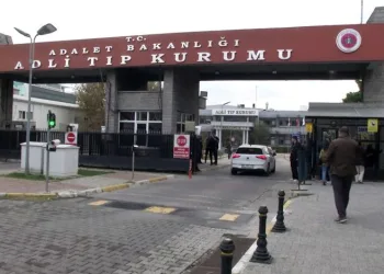 Patlamada hayatını kaybedenlerin cenazeleri Adli Tıp Kurumu’na getirildi