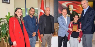 Karacabey’de eğitime tam destek