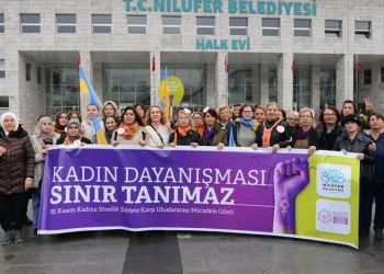 Nilüfer’de kadınlar, kadına yönelik cinayete karşı yürüdü
