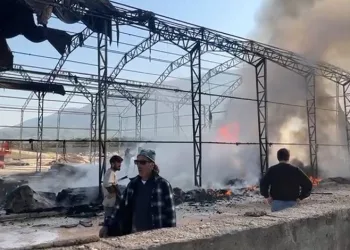 Bursa’da geri dönüşüm deposunda yangın