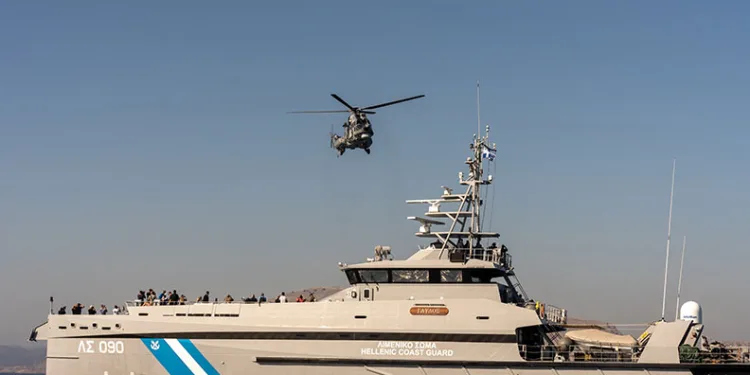Yunanistan’da göçmen teknesi battı: Onlarca kişi kayıp