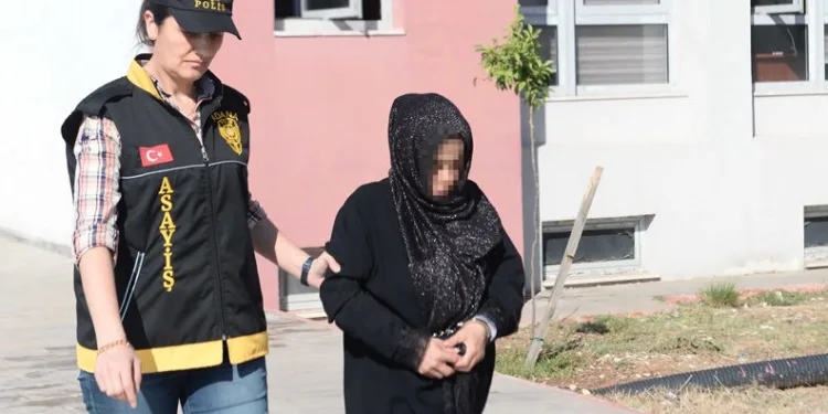 Ölü bulunan bebeğin annesi tutuklandı