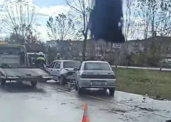 Sakarya’da zincirleme kaza: 9 araç birbirine girdi