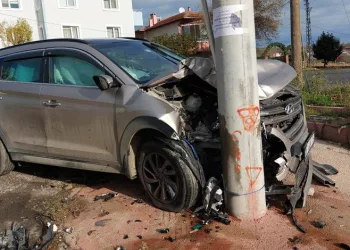Samsun’da cip ile kamyonet çarpıştı: 2 yaralı
