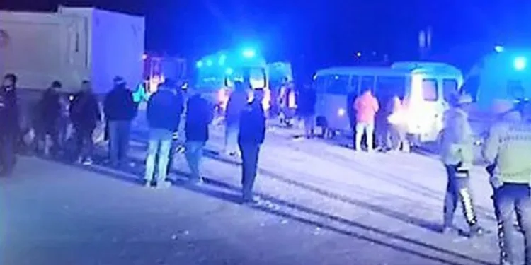 Denizli’de feci kaza: 2’si ağır 12 yaralı