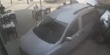 Bursa’da freni boşalan hafriyat kamyonu dehşet saçtı