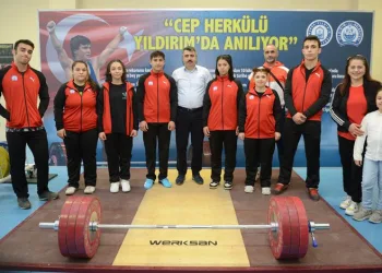 Naim Süleymanoğlu Yıldırım’da anıldı