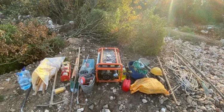 Bursa’da kaçak define kazısına suçüstü