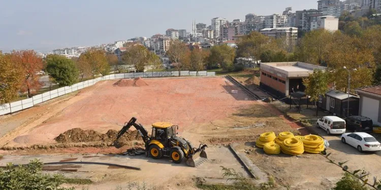 Yıldırım Belediyesi’nden iki halı saha daha