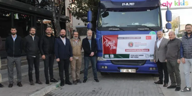 BEKSİAD’dan Pakistan’daki sel felaketzedelerine yardım
