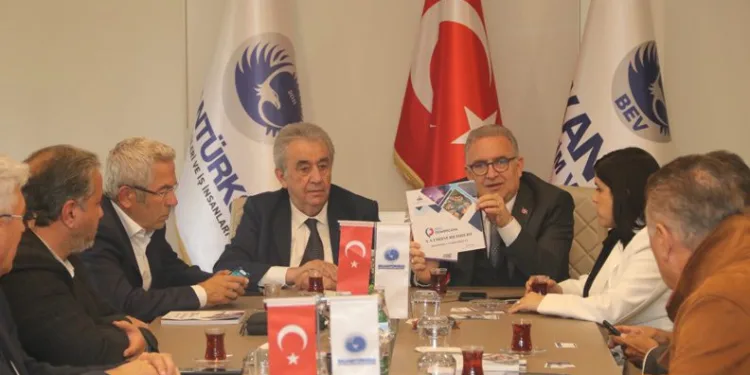 BALKANTÜRKSİAD üyeleri dominik pazarını masaya yatırdı