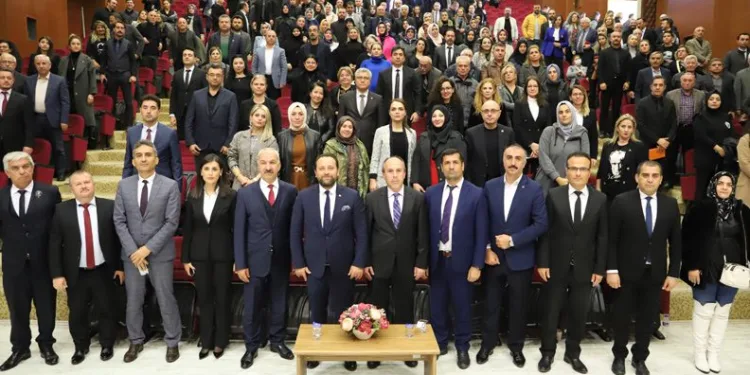 Serkan Gür okul müdürleriyle bir araya geldi