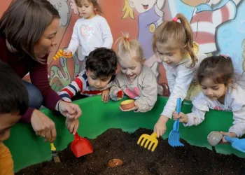 Anaokulu öğrencilerine deneysel arkeoloji eğitimi
