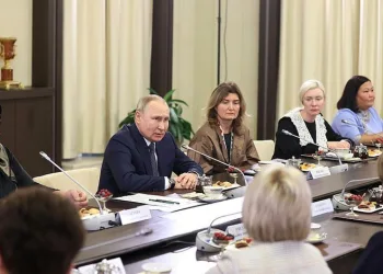 Putin, Ukrayna’da savaşan askerlerin anneleriyle bir araya geldi