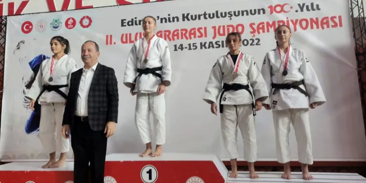 Osmangazili judoculardan 3 madalya