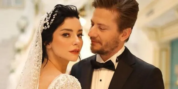 Merve Boluğur boşanıyor