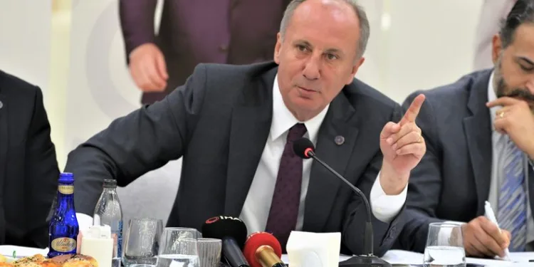 “CHP’de demokrasi olsaydı ben partiden ayrılmazdım”