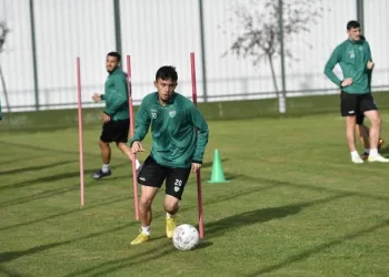 Bursaspor ‘sonuçlandırma’ oyunu oynadı