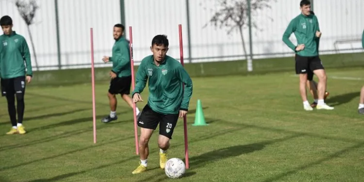 Bursaspor ‘sonuçlandırma’ oyunu oynadı