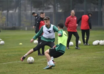Bursaspor’da hazırlıklar sürüyor