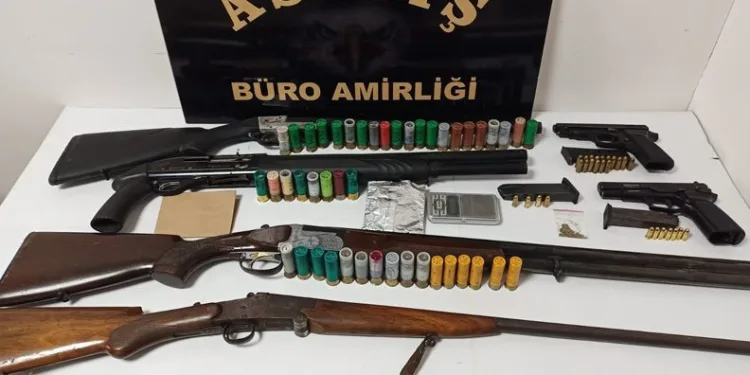 Gemlik’te şafak operasyonu