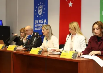 Bursa’da kadına şiddetin medyaya yansımaları konuşuldu