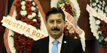 Yenişehir İYİ Parti’de Ercan Özel’e güven oyu