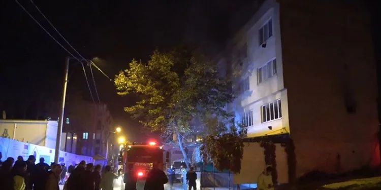 Bursa’da eşiyle tartışan adam evini ateşe verdi