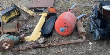 Çaldıkları malzemelerle yakalandılar