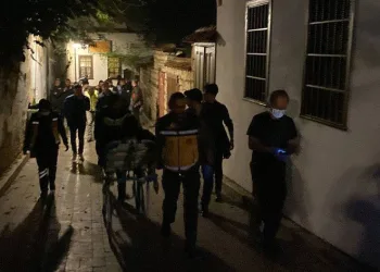 ‘Yan bakma’ kavgası kanlı bitti