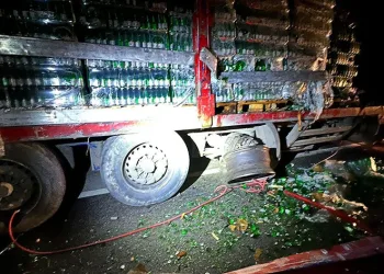Gece yarısı feci kaza: 2 tır çarpıştı