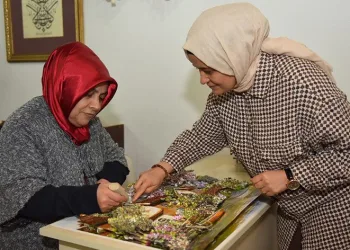 Yıldırım’da kağıt rölyefe yoğun ilgi