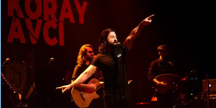 Koray Avcı Bursalıları coşturdu