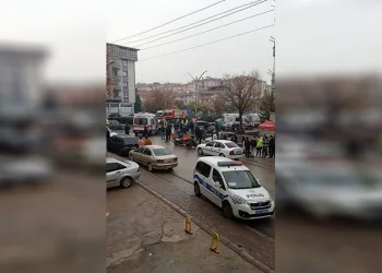 Kontrolden çıktı 4 kişiyi ezdi