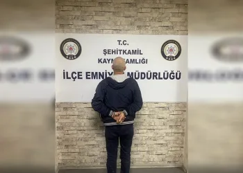 Asansörde kız çocuğunu taciz eden zanlı yakalandı