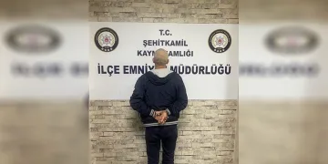 Asansörde kız çocuğunu taciz eden zanlı yakalandı