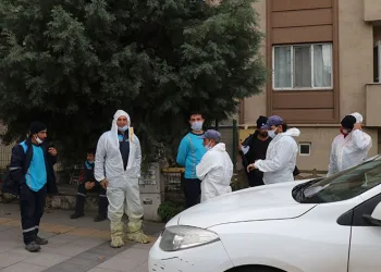 Çöp evde ölü bulundu