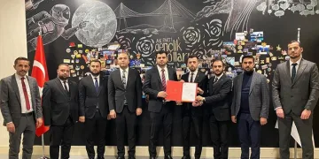 AK Parti’de bayrak değişimi