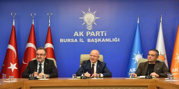 “Esnafımızı geleceğe taşıyan adımlar atıyoruz”