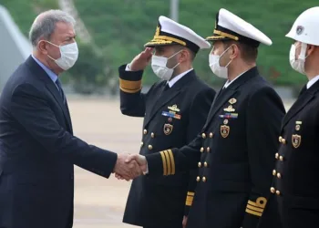 Bakan Akar’dan Saha Komutanlığına ziyaret