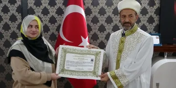 Ukraynalı kadın Müslüman oldu
