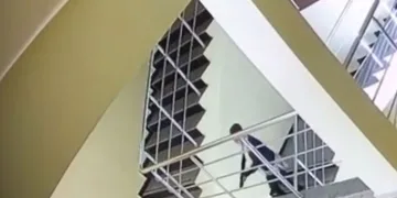 Binaya 3 ayrı patlayıcı koydu