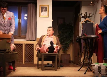 Devlet Tiyatrosu ‘Yalan Makinası’ ile güldürecek