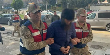 Kırmızı bültenle aranıyordu