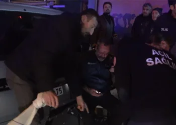 Arkadaşını önce darp etti ardından silahla vurdu