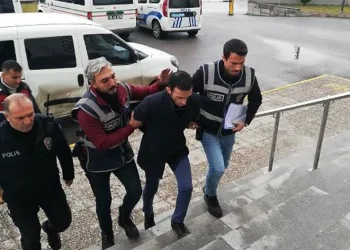 Kadınlara odunla saldıran şahıs tutuklandı