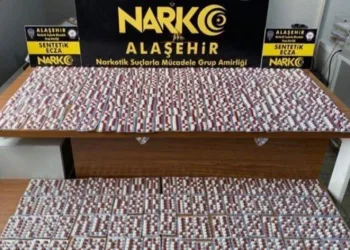 Manisa’da uyuşturucu tacirleri tutuklandı