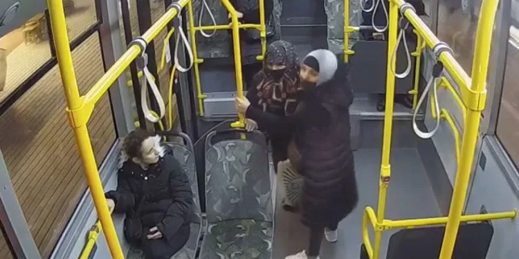 Otobüste yankesicilik yapan kişi yakalandı
