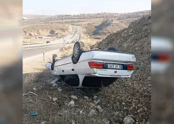 Adıyaman’da otomobil takla attı
