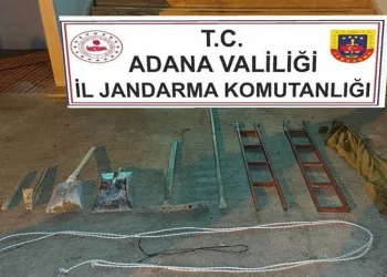 Adana’da kaçak kazı yapanlar yakalandı